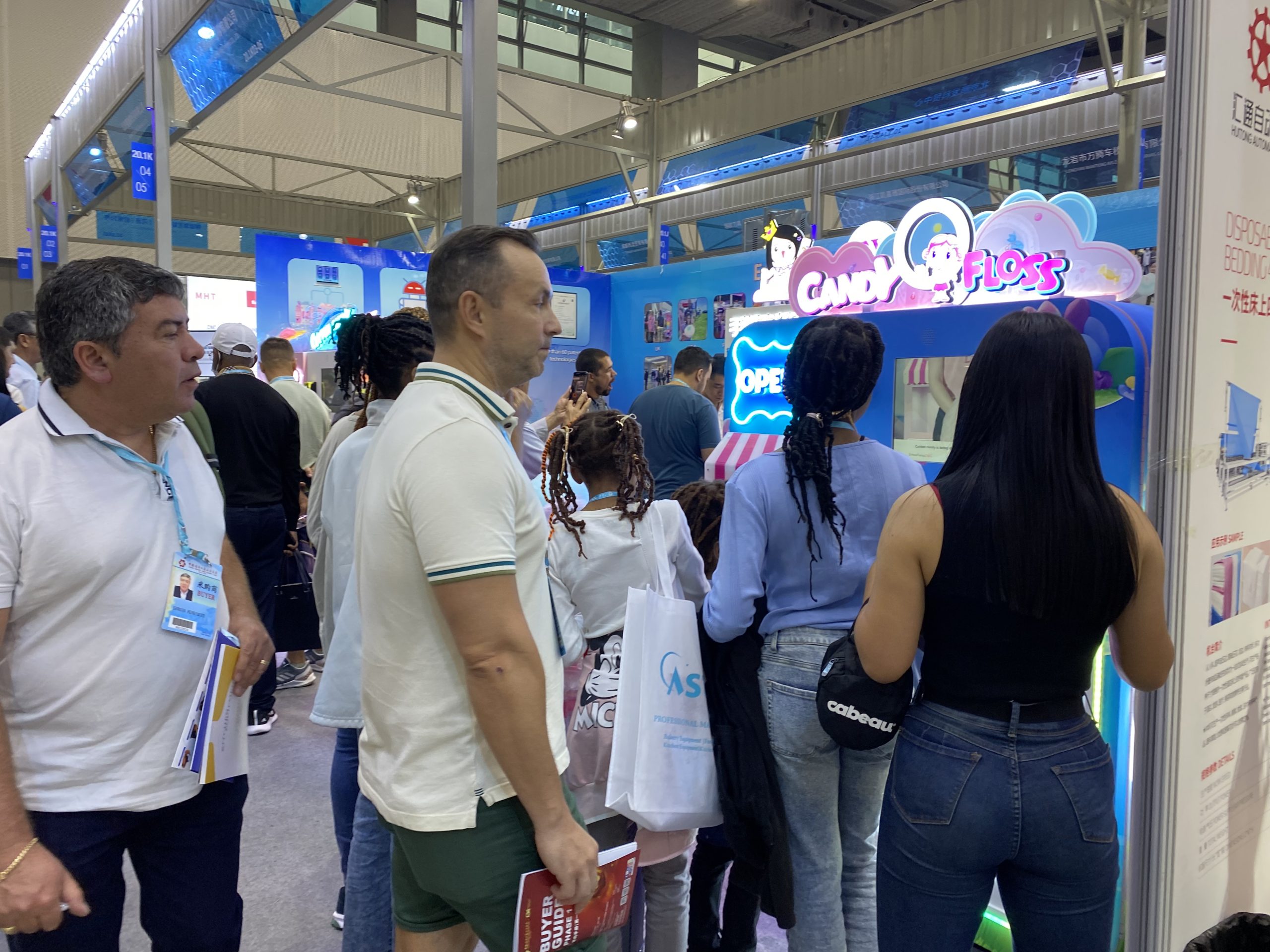 Vending Machine Company | YIU CHEONG